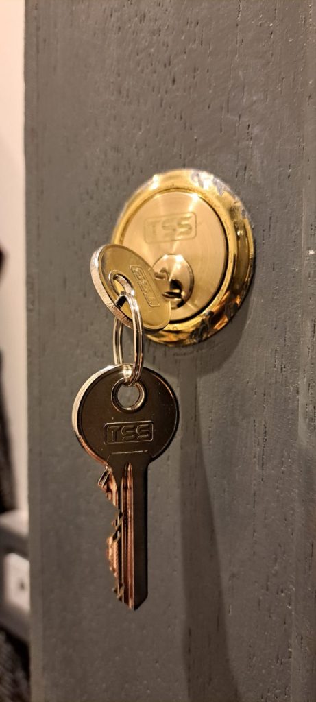 Final thoughts about your locksmith services and choice of employing a professional and trustworthy locksmith