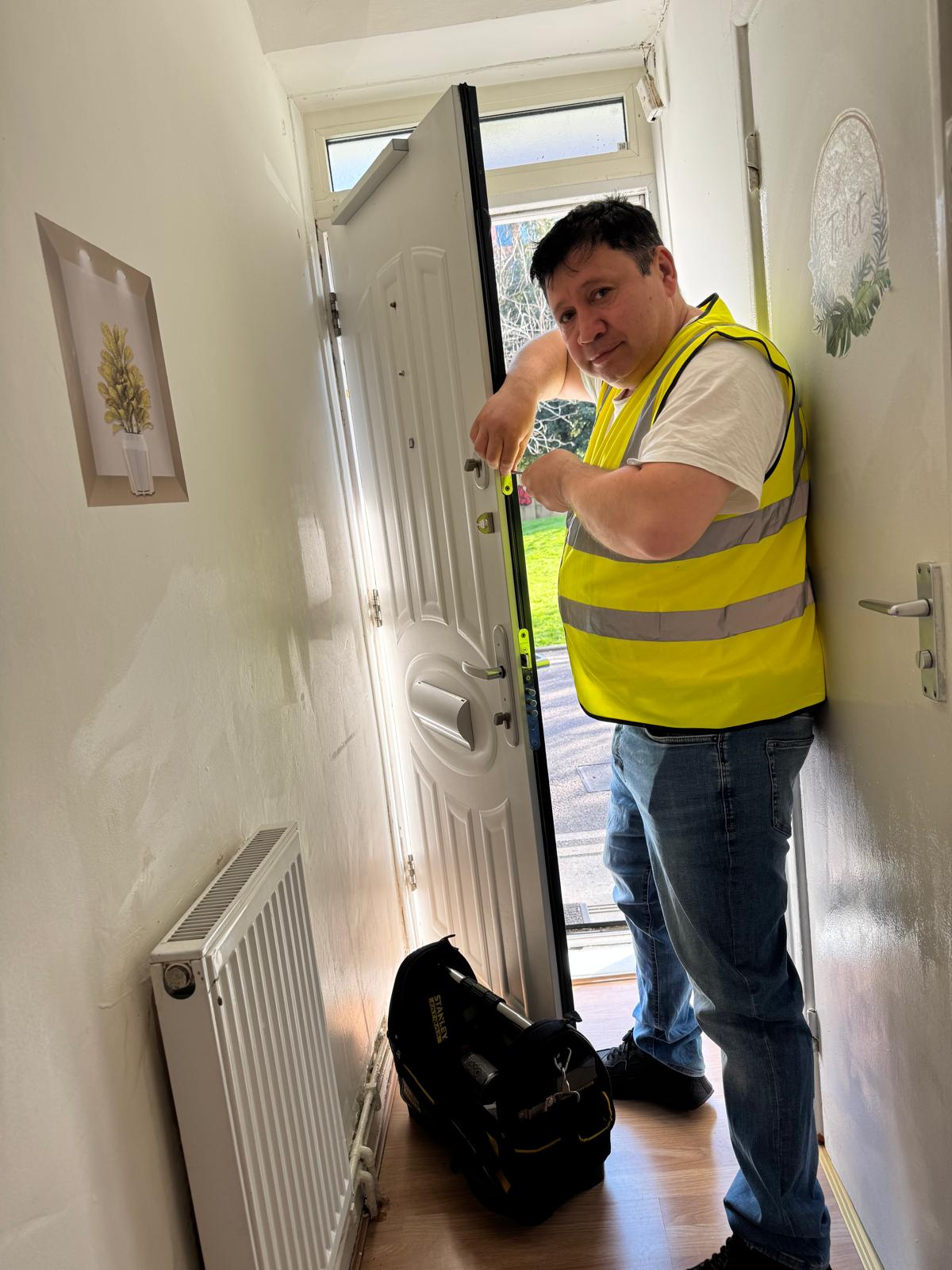 Budget Locksmiths offers 24/7 Emergency & Residential Locksmith Services in London